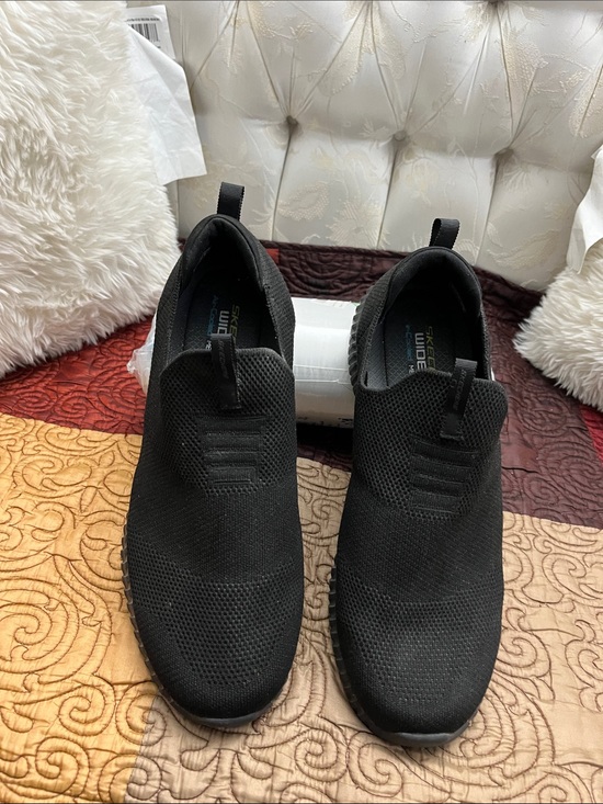 Skechers Other - Skechers Wide/ air Cooled memory Foam Mens Black Slip-On Knit Athletic Sneakers.